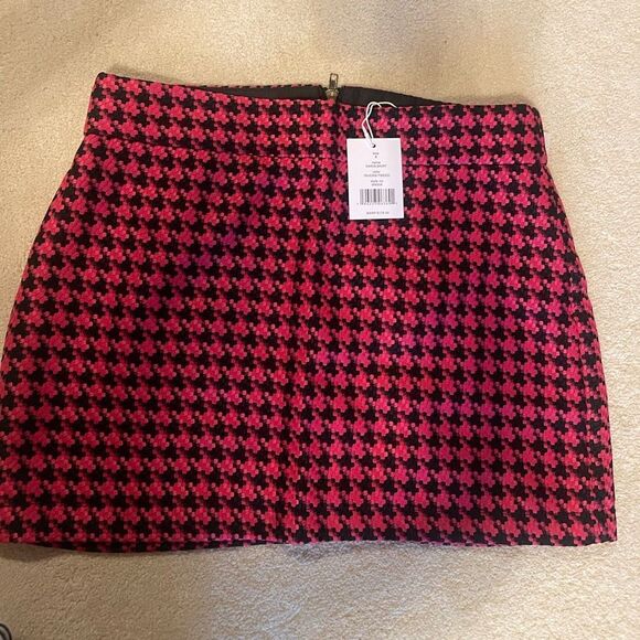 Walter Baker Pink and Black Mini Skirt - Picture 2 of 4